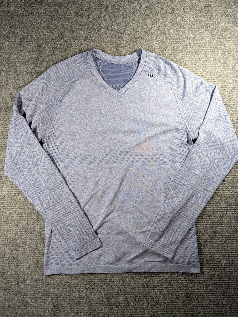 Lululemon Metal Vent-tech Long Sleeve V-Neck Performance Stone Blue Men's Med.